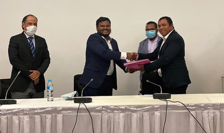 Photo of handover of the FreeBalance Accountability Suite to the Government of Timor-Leste